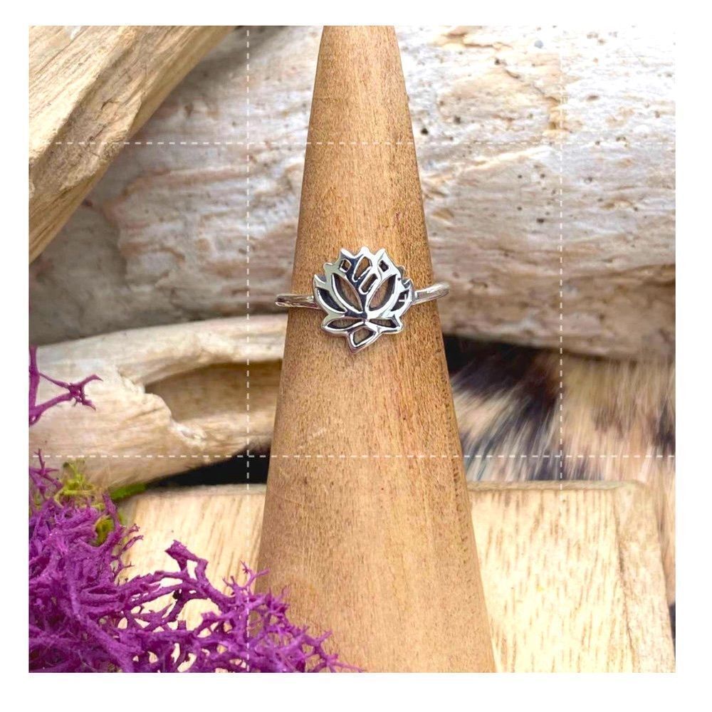 Lotus Flower Sterling Silver Toe Ring Midi Ring